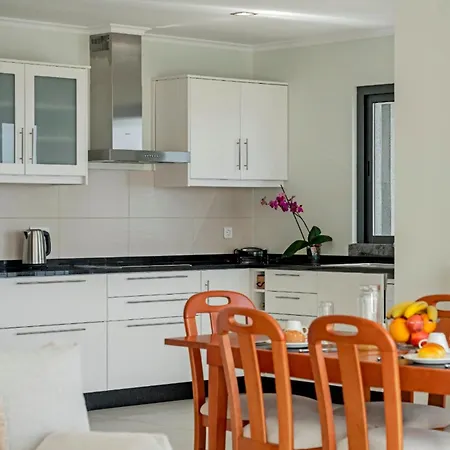 Ourmadeira - Amaro Sol * Calheta (Madeira)