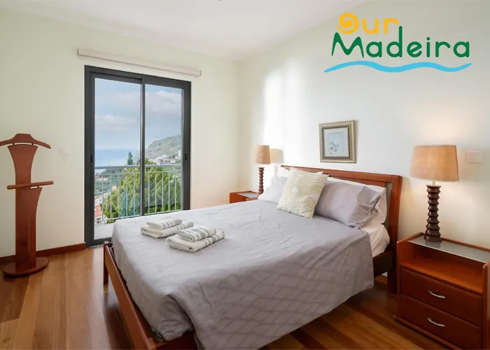 Vila Ourmadeira - Amaro Sol *