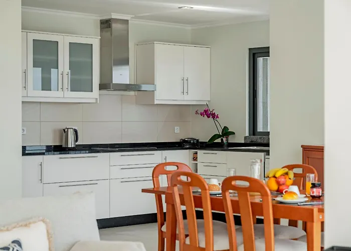 Ourmadeira - Amaro Sol * Calheta (Madeira)